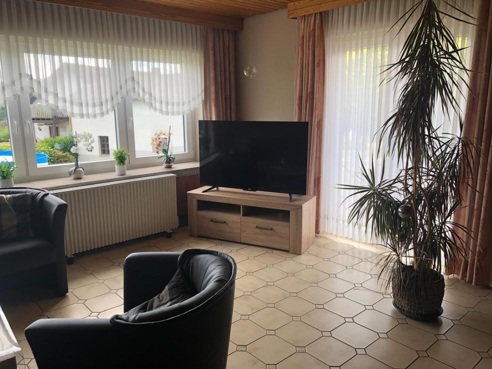 Ferienwohnungjahrsfeld Strassenhaus Esterno foto